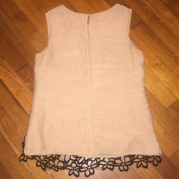 NEIMAN MARCUS LELA ROSE SILK CROCHET FLORAL TOP - Picture 6 of 8